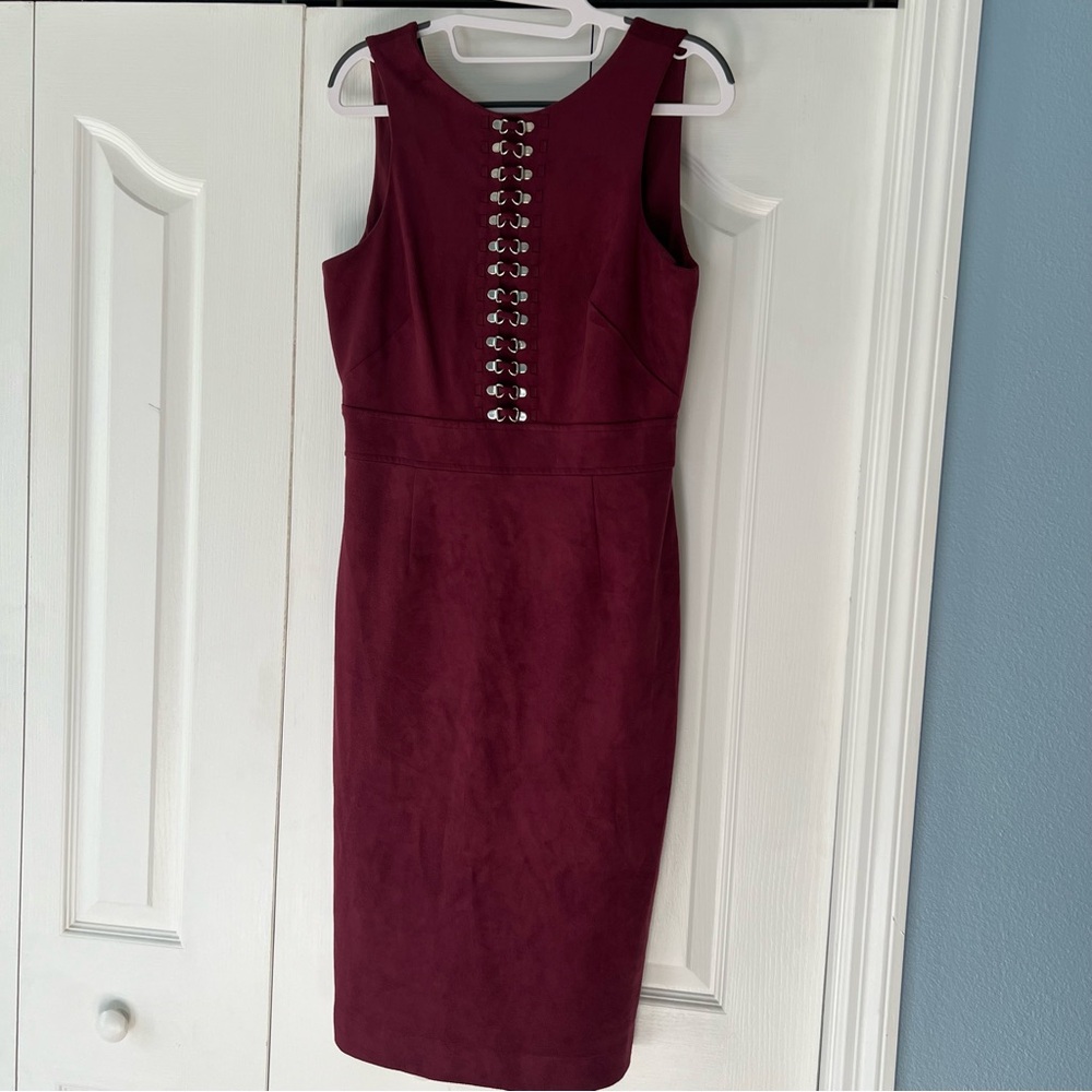 Tahari ASL Faux Suede Burgundy Fitted Center Detail Dress Size 6